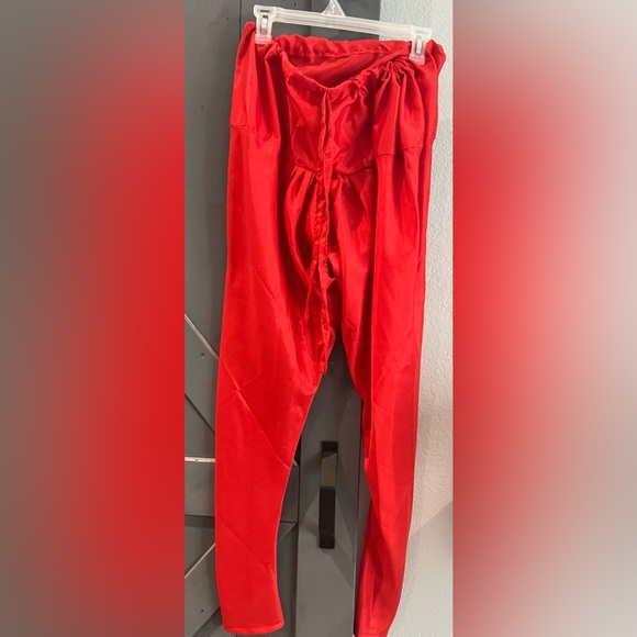 Elegant Red and Gold Embroidered Dress with Dupatta - Picture 7 of 8